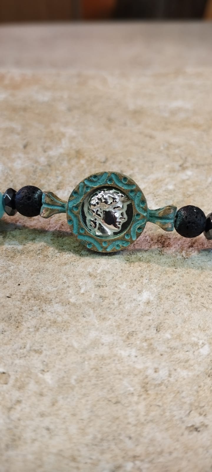 Bracciale Regolabile 16-21cm "Maestria Romana" – Pietra Lavica, Amazzonite e Moneta in Argento con David di Michelangelo