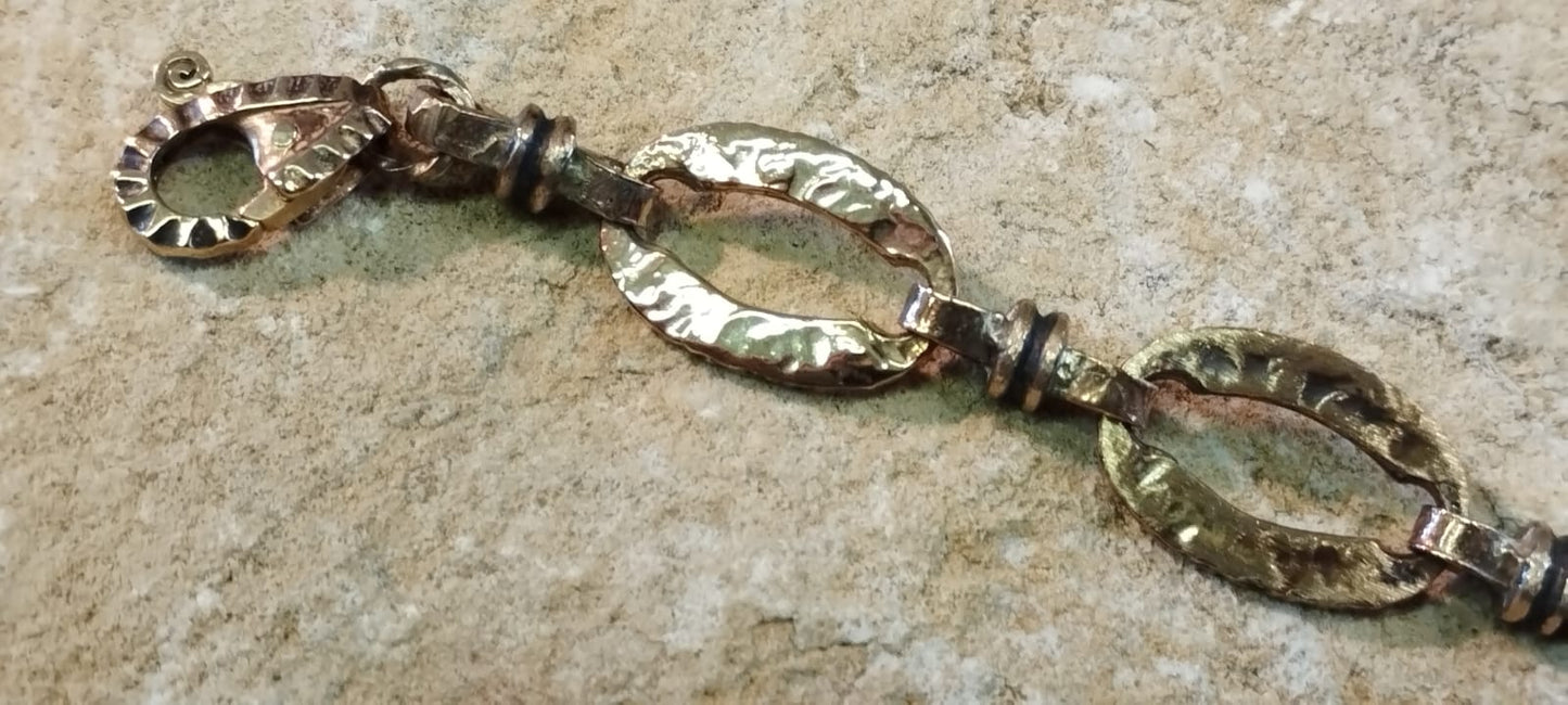 Bracciale Unisex "Spinelli Romani" – Bronzo Ossidato e Catena Martellata, 16/20,5 cm